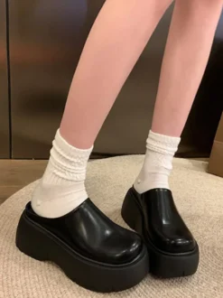 Sabots marron pour femmes mules à plateforme et bout rond