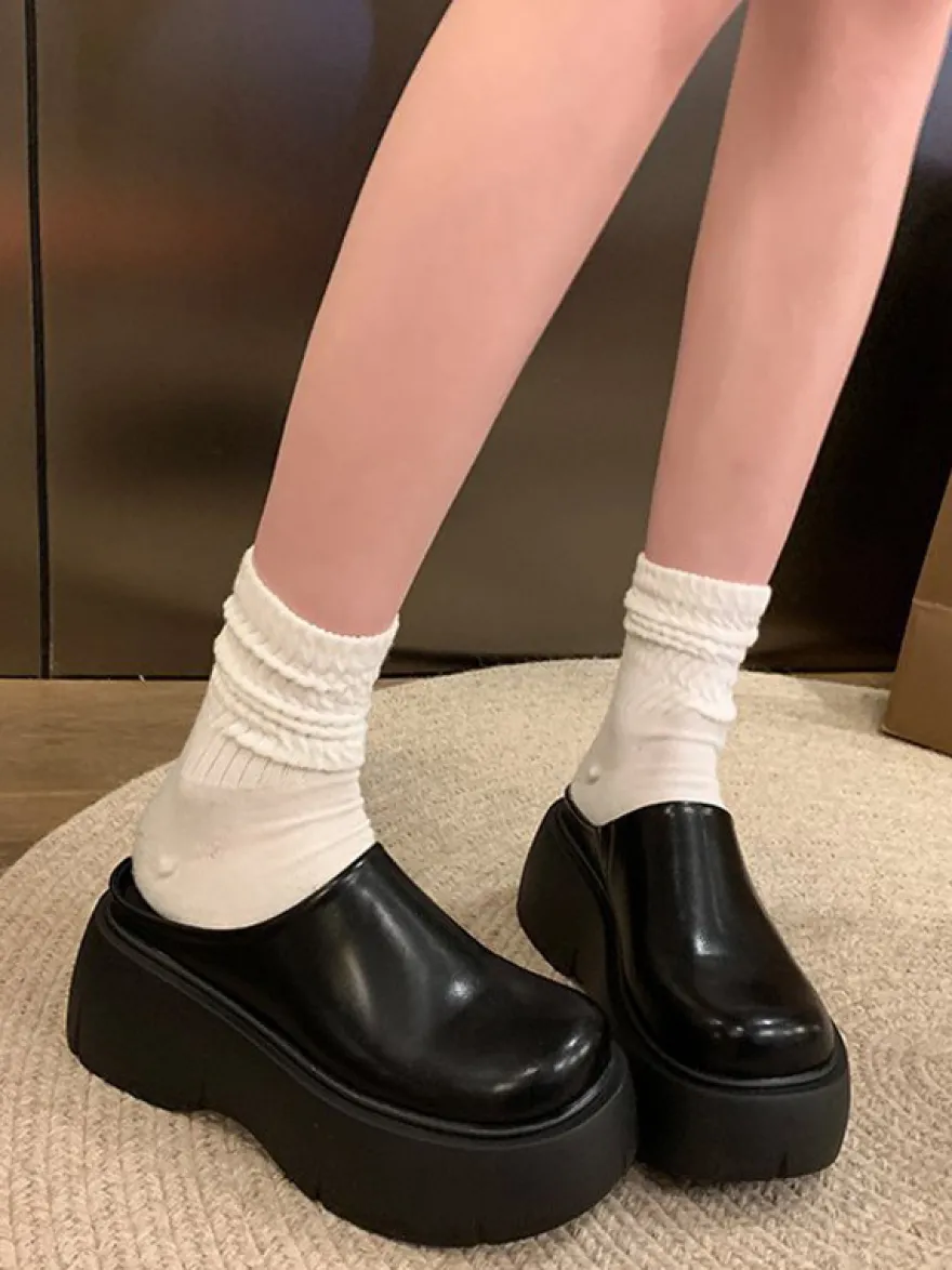 Sabots marron pour femmes mules à plateforme et bout rond