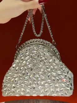 Sac bandoulière de mariée en forme de coquillage irrégulière entièrement orné de strass pochette de soirée rigide avec chaîne amovible