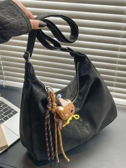 Sac cabas bandoulière grande capacité en similicuir délavé vintage style hobo idéal pour un usage quotidien.