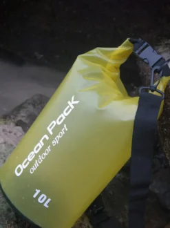 Sac étanche 10L semi-transparent en PVC à fermeture enroulable format océan