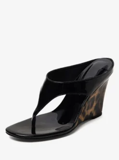 Sandales compensées à entre-doigts pour femmes tongs à imprimé léopard