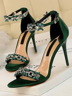 Sandales femme noir en satin décoré des diamants artificiels à talon haut