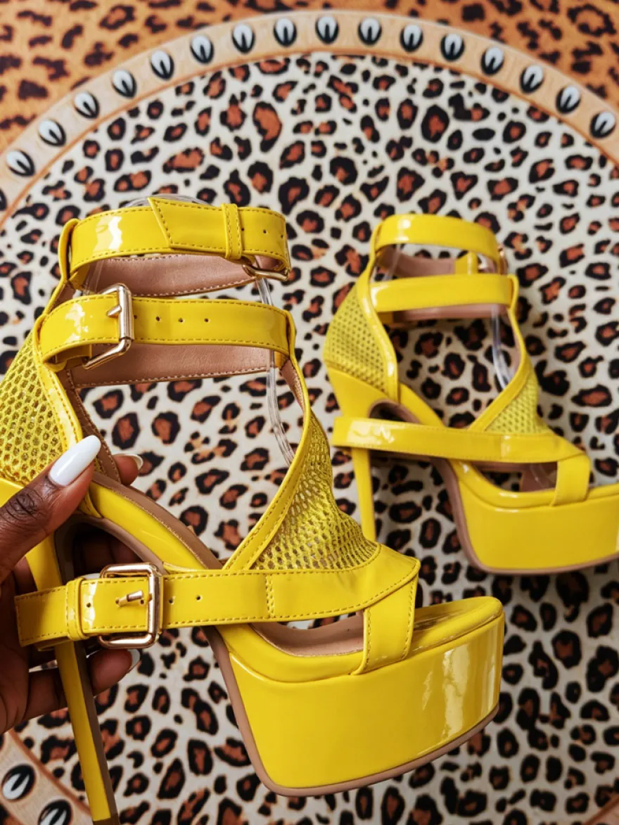 Sandales jaunes à talons hauts chaussures à plateforme bout ouvert patchwork détails Chukle
