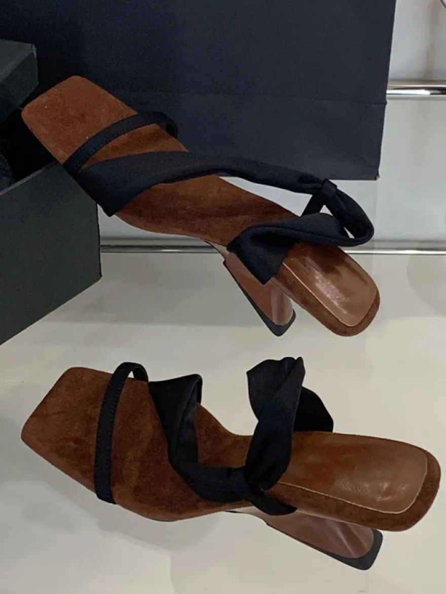Sandales mules à bout ouvert pour femmes sandales à talons design à lanières