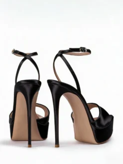 Sandales noires à talons hauts en satin bout ouvert et bride cheville chaussures de soirée
