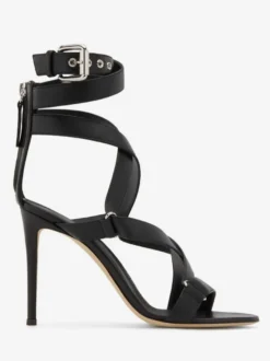 Sandales noires à talons hauts bout ouvert brides et talons aiguilles