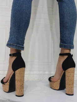 Sandales à plateforme avec bride à la cheville et talons épais en liège pour femmes