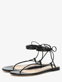 Sandales plates noires à lacets pour femmes