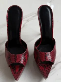 Sandales rouges sexy pour femmes à talons hauts bout ouvert et plateforme.