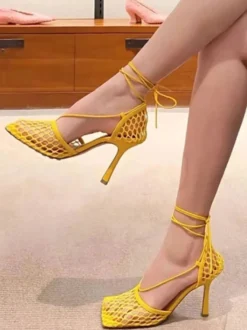 Sandales à talons aiguilles à lacets en maille verte et bout carré