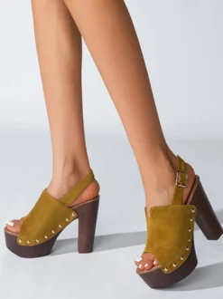 Sandales à talons épais et bout ouvert pour femme noires