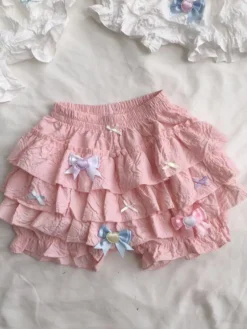 Short Lolita évasé rose avec nœuds et volants