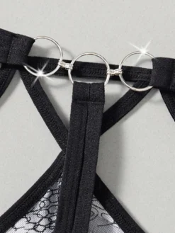 Sous-vêtement string pour homme imprimé serpent taille basse à bretelles.