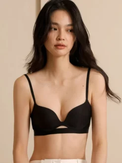 Soutien-gorge à décolleté plongeant avec découpe et armatures sans coutures