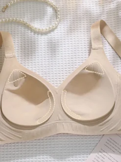 Soutien-gorge sans armatures avec maintien latéral brassière confortable et sans coutures.