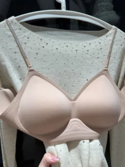 Soutien-gorge sans armatures et sans coutures avec bretelles strass brassière push-up confortable