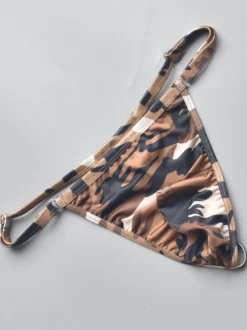 String camouflage asymétrique en soie glacée pour homme