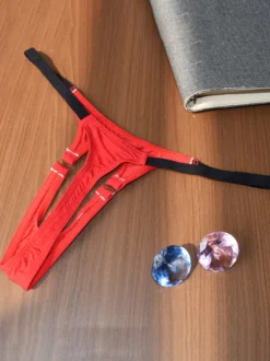 String pour homme en soie glacée ajourée avec ceinture élastique noire
