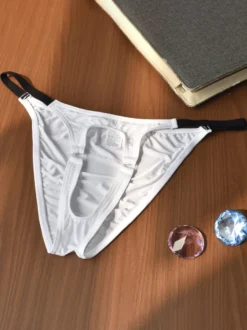 String pour homme en soie glacée ouvert sur le devant avec ceinture élastique noire