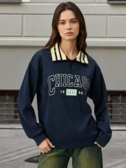 Sweat-shirt polo vintage à col rayé et demi-zip oversize