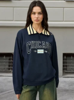 Sweat-shirt polo vintage à col rayé et demi-zip oversize