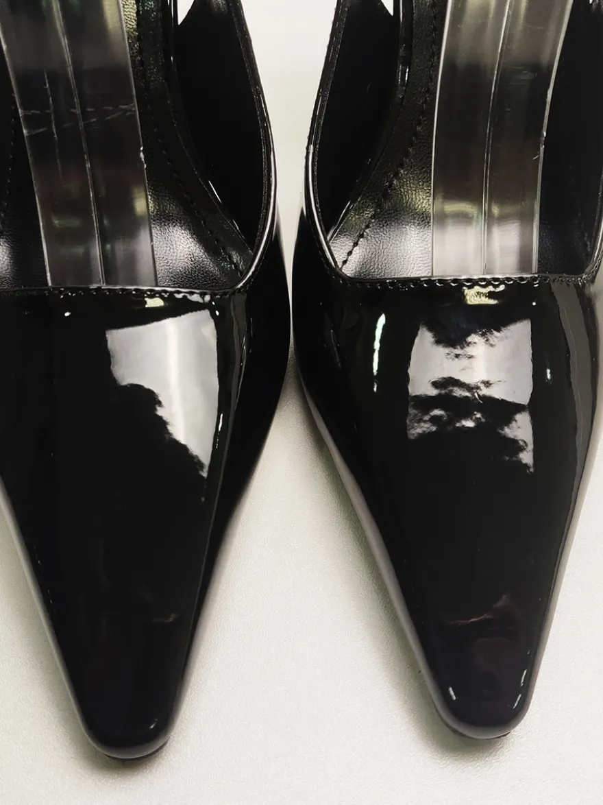 Talons slingback pour femmes boutons talon de forme spéciale chaussures habillées noires