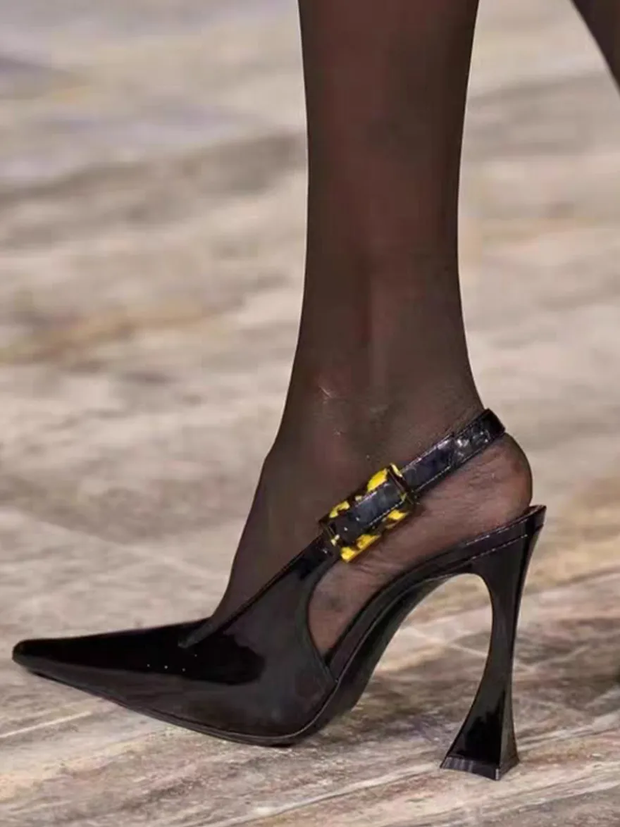 Talons slingback pour femmes boutons talon de forme spéciale chaussures habillées noires