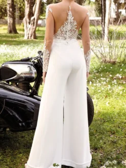 Tenue mariage femme combinaison blanche col rond top en dentelle manche longue transparente