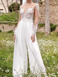 Tenue mariage femme combinaison blanche col rond top en dentelle manche longue transparente