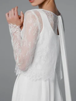 Tenue mariage femme combinaison mariée blanche cape en dentelle