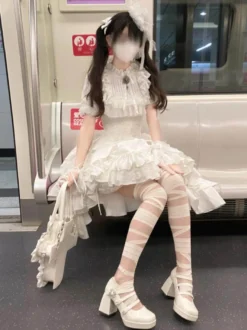 Tenues gothiques Lolita en dentelle noire à volants et à volants en jacquard col orné chemisier à manches courtes et jupe pour soirée thé