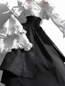 Tenues gothiques Lolita en dentelle à volants chemisier à manches longues et jupe noire ensemble deux pièces
