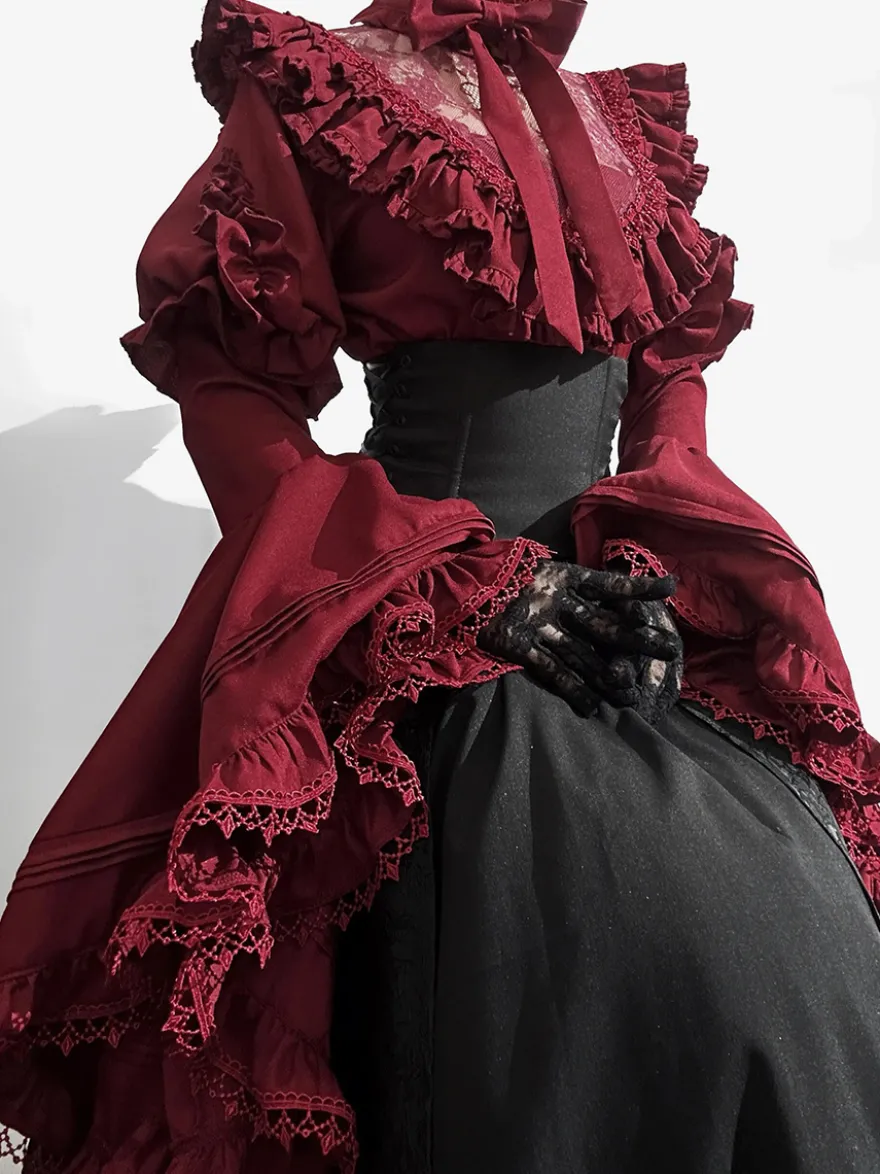 Tenues gothiques Lolita en dentelle à volants chemisier à manches longues et jupe noire ensemble deux pièces