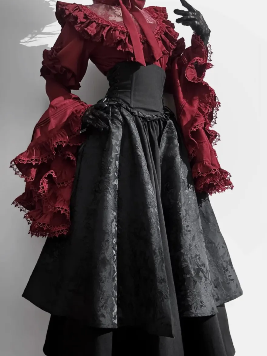 Tenues gothiques Lolita en dentelle à volants chemisier à manches longues et jupe noire ensemble deux pièces