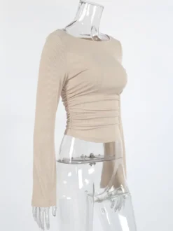 Top beige côtelé à manches longues pour femme - Coupe ajustée manches évasées et froncées sur le devant - Style streetwear minimaliste et basique pour le printemps 2026