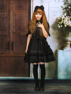 Toussaint Cospaly Costume Lolita Robe noire Lolita manches courtes dentelle garniture bandoulières Déguisements