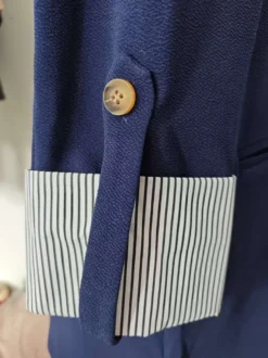 Veste blazer femme à revers ouverte sur le devant manches retroussables poignets rayés style décontracté avec poches