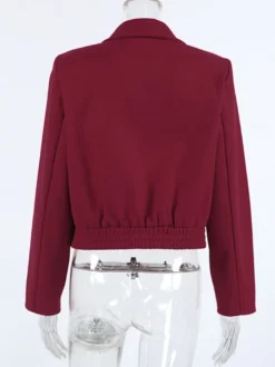 Veste bomber courte rouge bordeaux à col minimaliste fermeture éclair intégrale et poignets élastiques