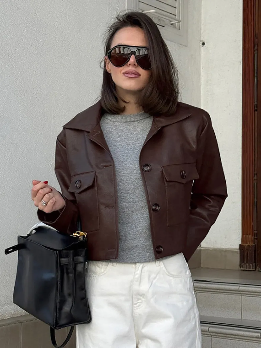 Veste courte femme en similicuir marron - Haut rétro à revers et boutons coupe carrée - Tenues décontractées printemps 2026