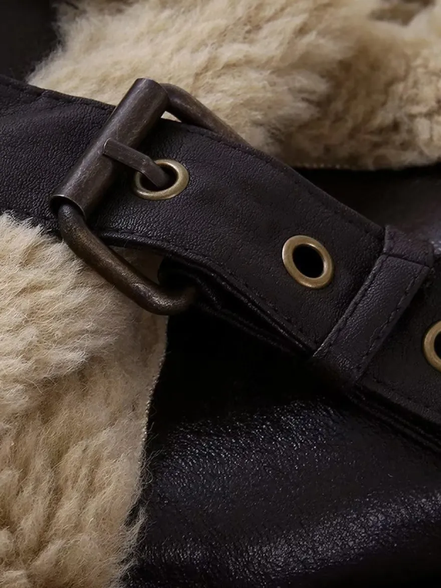 Veste de motard courte doublée en fausse fourrure marron col large et duveteux poignets zippés