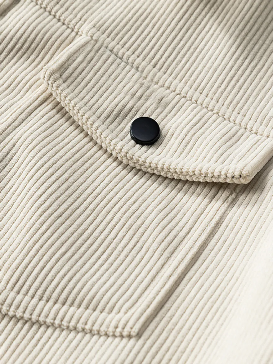7. Veste en velours côtelé pour homme manches longues poches poitrine à rabat et poches latérales coupe-vent et durable style rétro