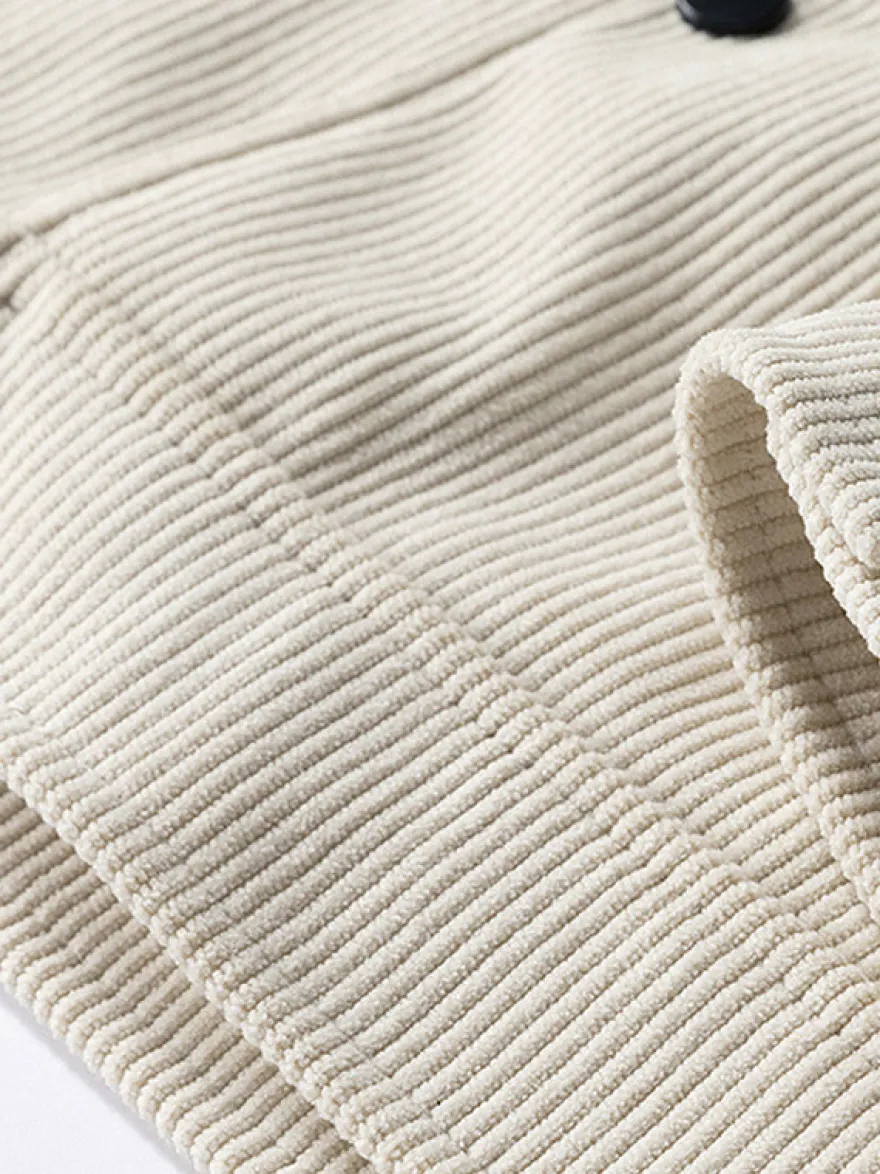 7. Veste en velours côtelé pour homme manches longues poches poitrine à rabat et poches latérales coupe-vent et durable style rétro