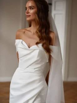Voile de mariage Voile de mariée classique à deux niveaux en tulle à bords coupés