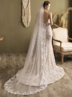 Voiles de mariée en dentelle Voiles de tulle à un niveau Applique Voiles de mariée en cascade